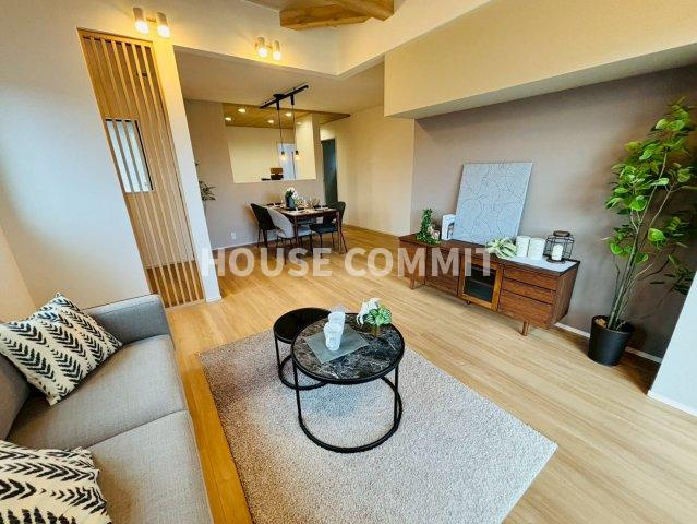 新築戸建　富里市七栄　ザ・ドリームフィールド成田75 ６期　４号棟の居間・リビング