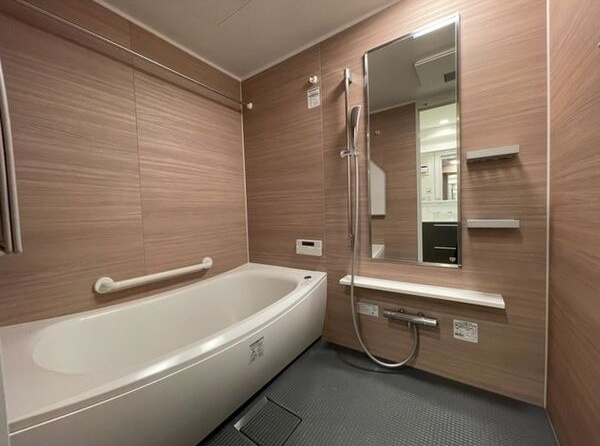 港区芝浦３丁目の賃貸マンションの浴室