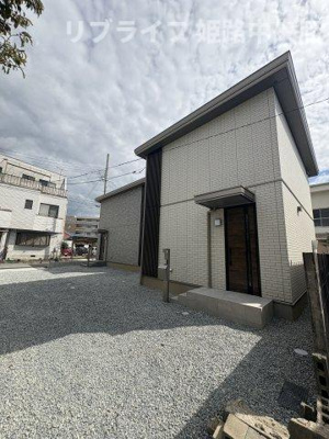 【駐車場】 | 岩端町戸建 3