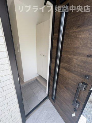 【玄関】 | 岩端町戸建 3