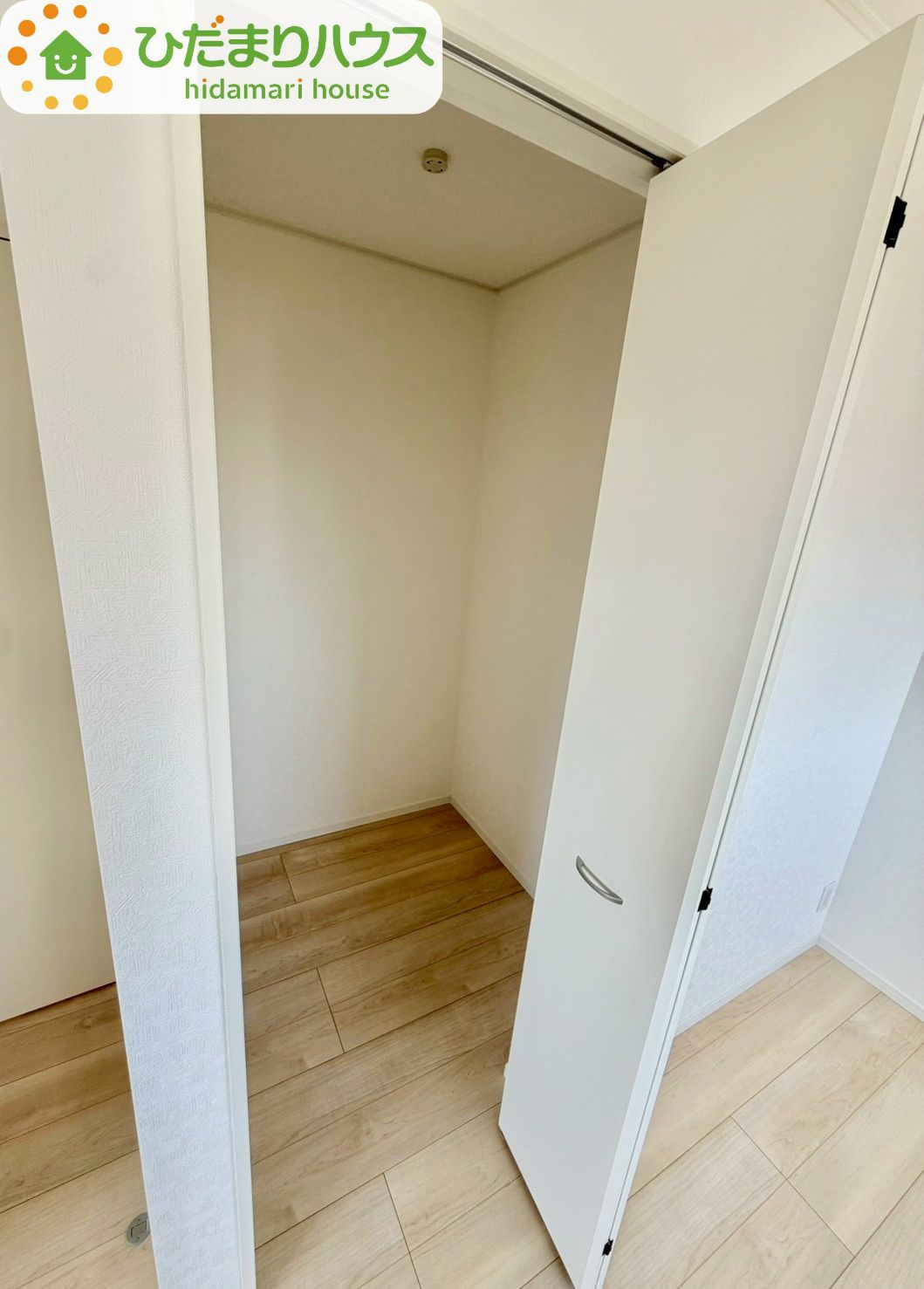 野田市七光台第19　新築戸建　3号棟の収納|お気に入りの服やバッグがたっぷりしまえるウォークインクローゼットがあります♪							
