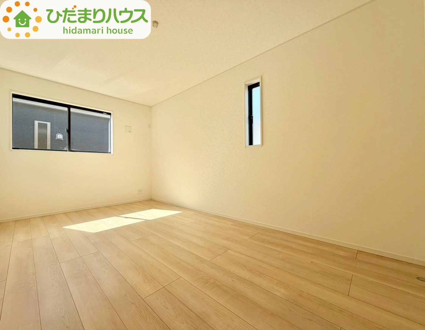 野田市七光台第19　新築戸建　3号棟の洋室|窓が多く、明るい空間を演出してくれます(*^^*)				
