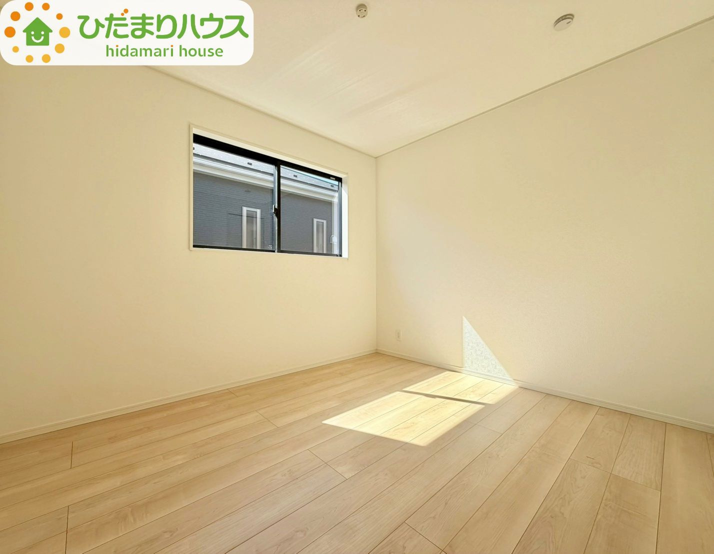 野田市七光台第19　新築戸建　3号棟の洋室|お掃除しやすく、清潔感を保てるのでダニも発生しにくいフローリング♪							
