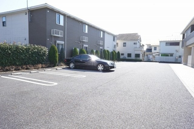 カーサ・レガーロⅠの駐車場