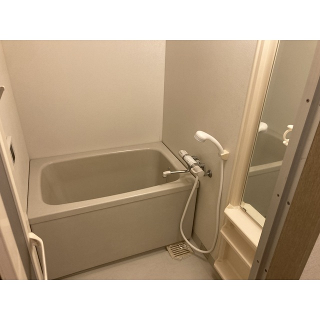 メゾンエクセルの浴室