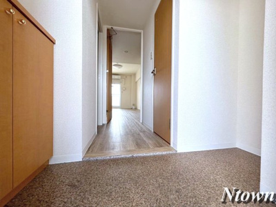 【玄関】 | エルスタンザ東別院 | 収納もある玄関です