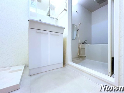 【洗面所】 | エルスタンザ東別院 | ゆったりとスペースのある洗面所