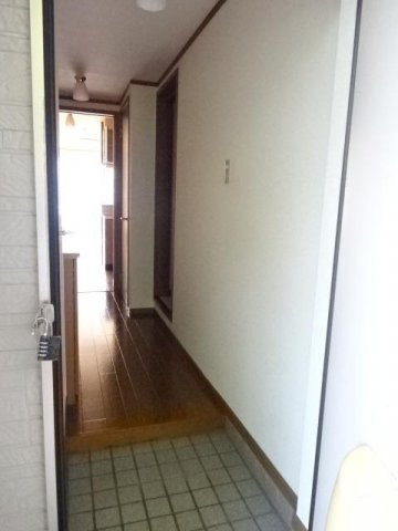 エレガント・カーサⅡの玄関