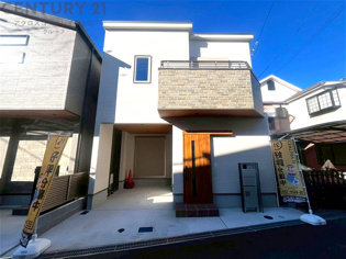 マリンホーム施工のこだわりの建物　尼崎市浜3丁目　浜小学校通学エリアの新築戸建てのご紹介です。完成物件につき実際に内覧が可能です。