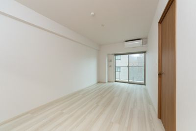 ＥＮＹＡの居間・リビング