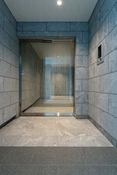 ＥＮＹＡのエントランス