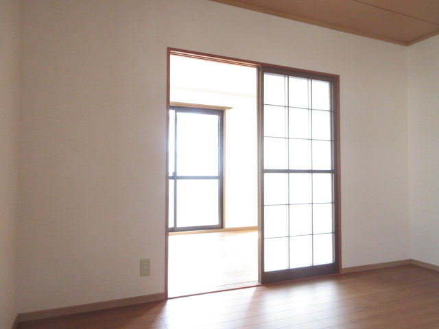 【洋室】 | コーポヴェルディ