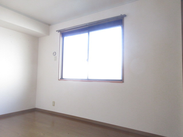 【洋室】 | コーポヴェルディ