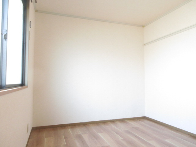 【洋室】 | コーポヴェルディ