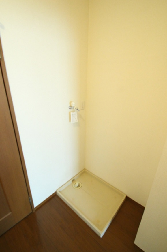 武蔵新田1Rマンションの設備|洗濯機置場