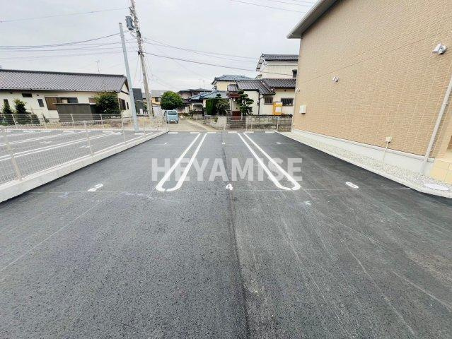 バロンコートの駐車場