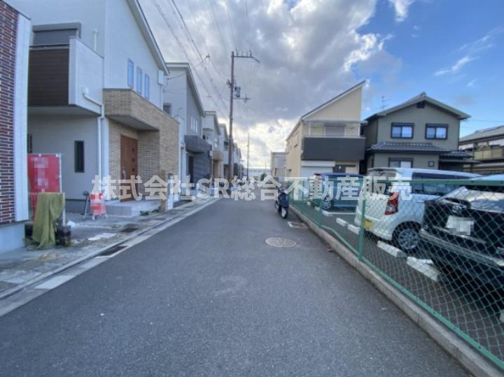 大蓮北3丁目中古戸建の前面道路含む現地写真|弊社は住宅ローンに自信がございます。
お客様にあった銀行をご紹介いたします。
お悩みの方は弊社までお気軽に
ご相談下さいませ。