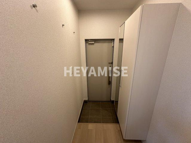 パラディⅥの玄関|※室内画像は別号室のもの