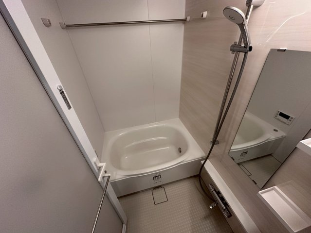 ストーリア茨木の浴室