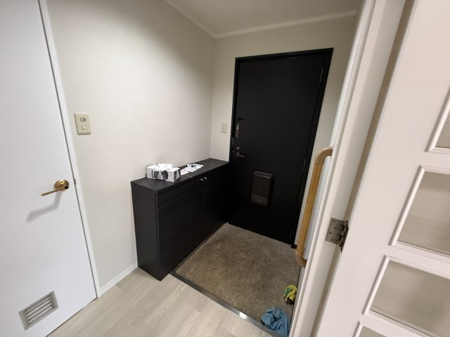 久保ビルの玄関