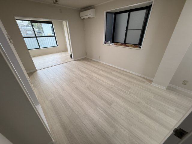 久保ビルの周辺