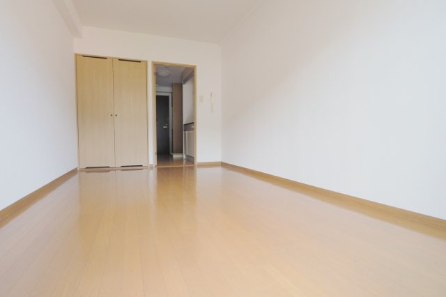 ロゼッタ石本の居間・リビング