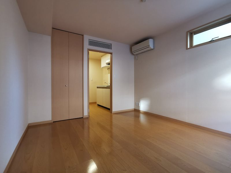 BE WESTの居間・リビング