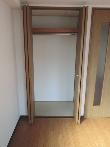 エルク中央の収納