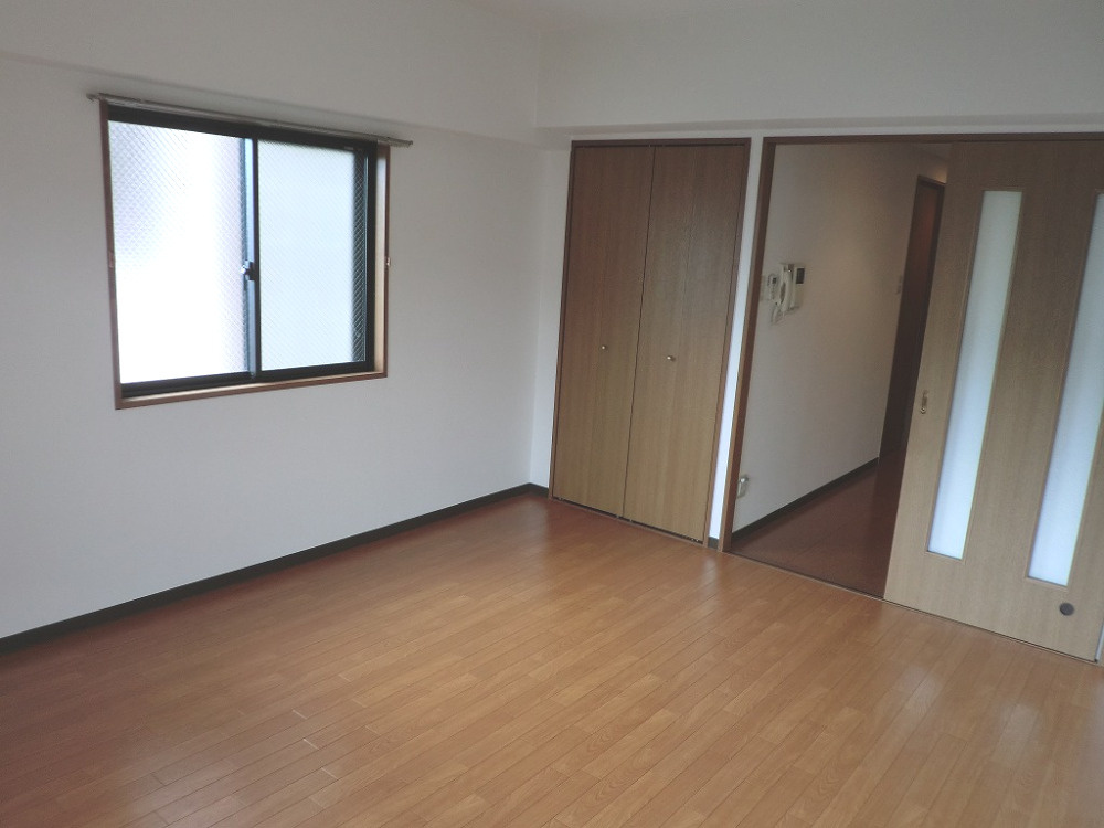 エルク中央の居間・リビング