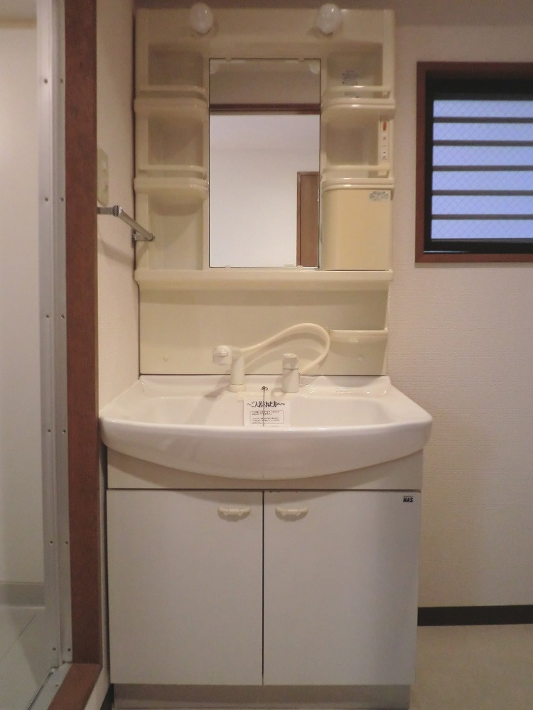 エルク中央の独立洗面台