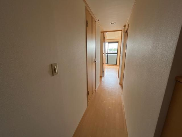 フォルティアの内装|廊下