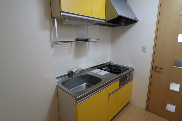 グランドセントレア８８８ Ａ・Ｂのキッチン|システムキッチン（2口ガスコンロ、グリル付）