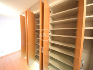 【収納】 | リーガル北心斎橋Ⅱ | リーガル北心斎橋II　シューズボックス