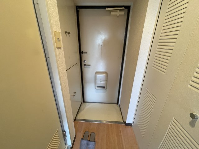 ジョイフル浦和仲町の玄関