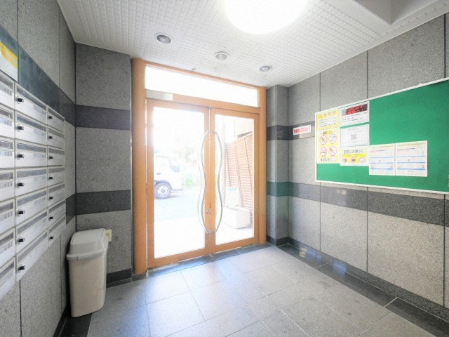 リベラル京橋のロビー