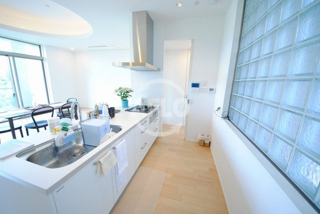 ヴァルトハウスのキッチン|ヴァルトハウス　キッチン裏スペース