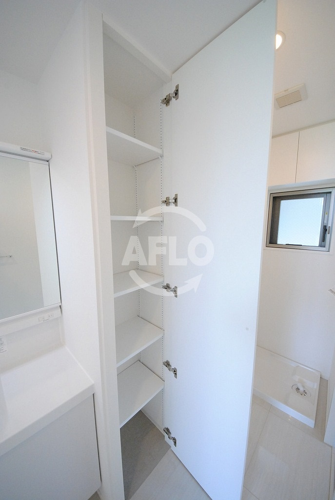 ヴァルトハウスの洗面所|ヴァルトハウス　リネン庫