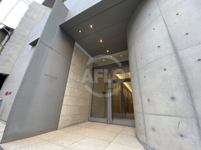 ヴァルトハウスのエントランス|ヴァルトハウス　エントランス