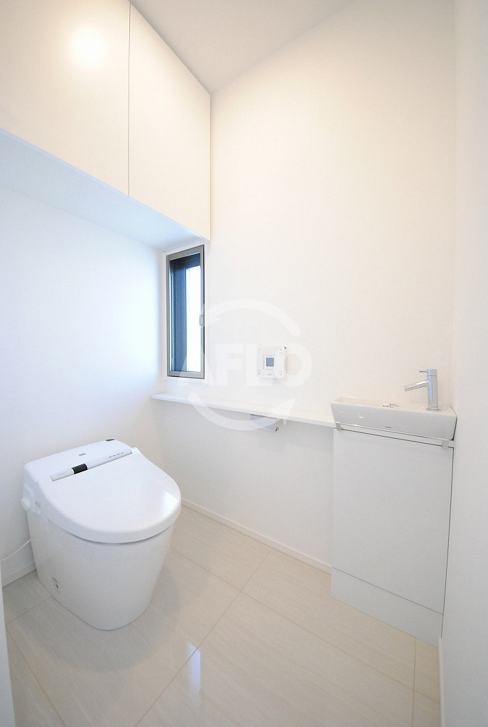 ヴァルトハウスのトイレ|ヴァルトハウス　温水洗浄便座