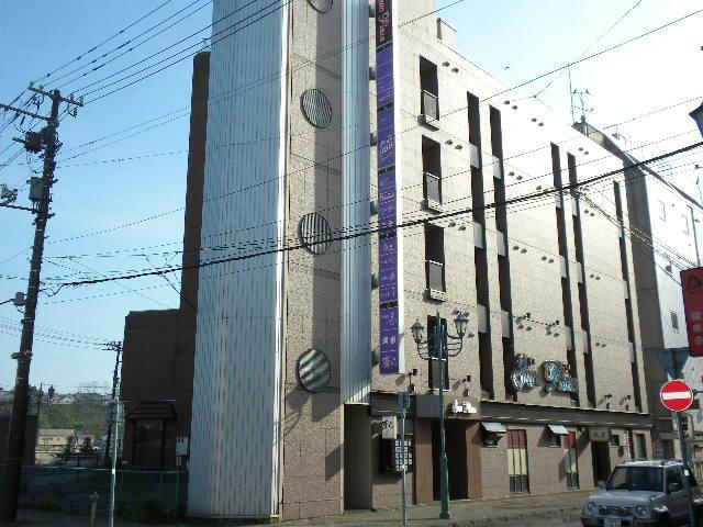 サンプラザビルの外観