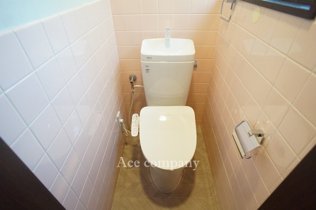 【トイレ】 | 東大阪市衣摺3丁目 | シャワートイレ新調です☆