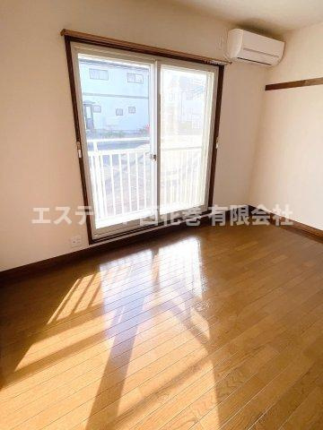 花巻市星が丘１丁目のアパートの洋室