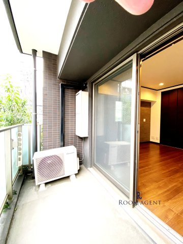 Mina葵のバルコニー