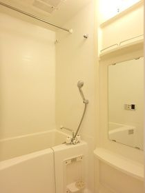 ガーラ文京本郷台の浴室|浴室乾燥機付き※別室参考写真です。