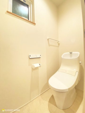 乙訓郡大山崎町円明寺鳥居前　中古戸建のトイレ