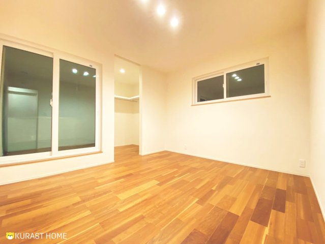 乙訓郡大山崎町円明寺鳥居前　中古戸建の洋室