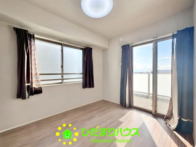 レーベン東鷲宮テラスの洋室