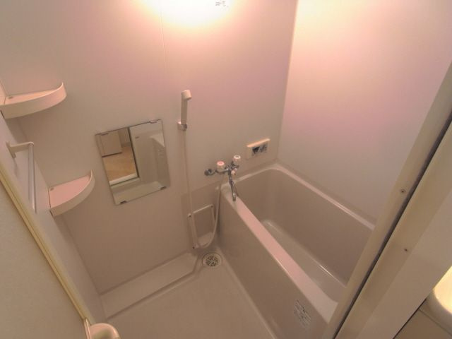 CITYSPIRE神戸元町（旧コスモコート元町）の浴室