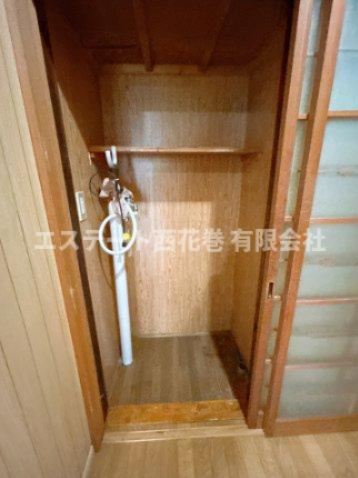 南万丁目貸家のその他|洗濯機置き場