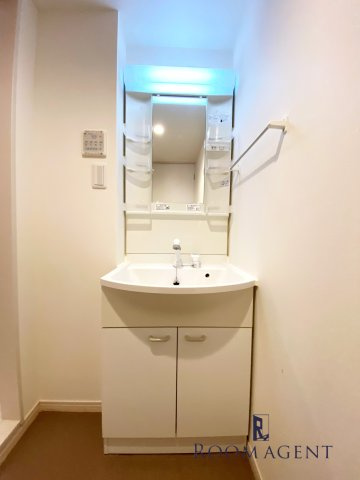 リブリ・砂田橋の洗面所